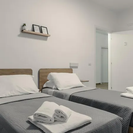 Tury's House Affittacamere 3*